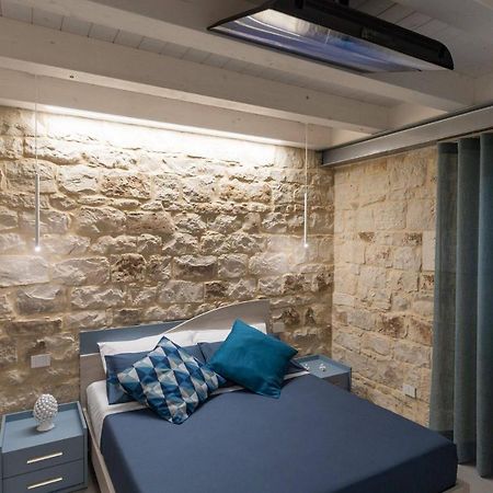 Lovely Modern Apartment Модика Экстерьер фото