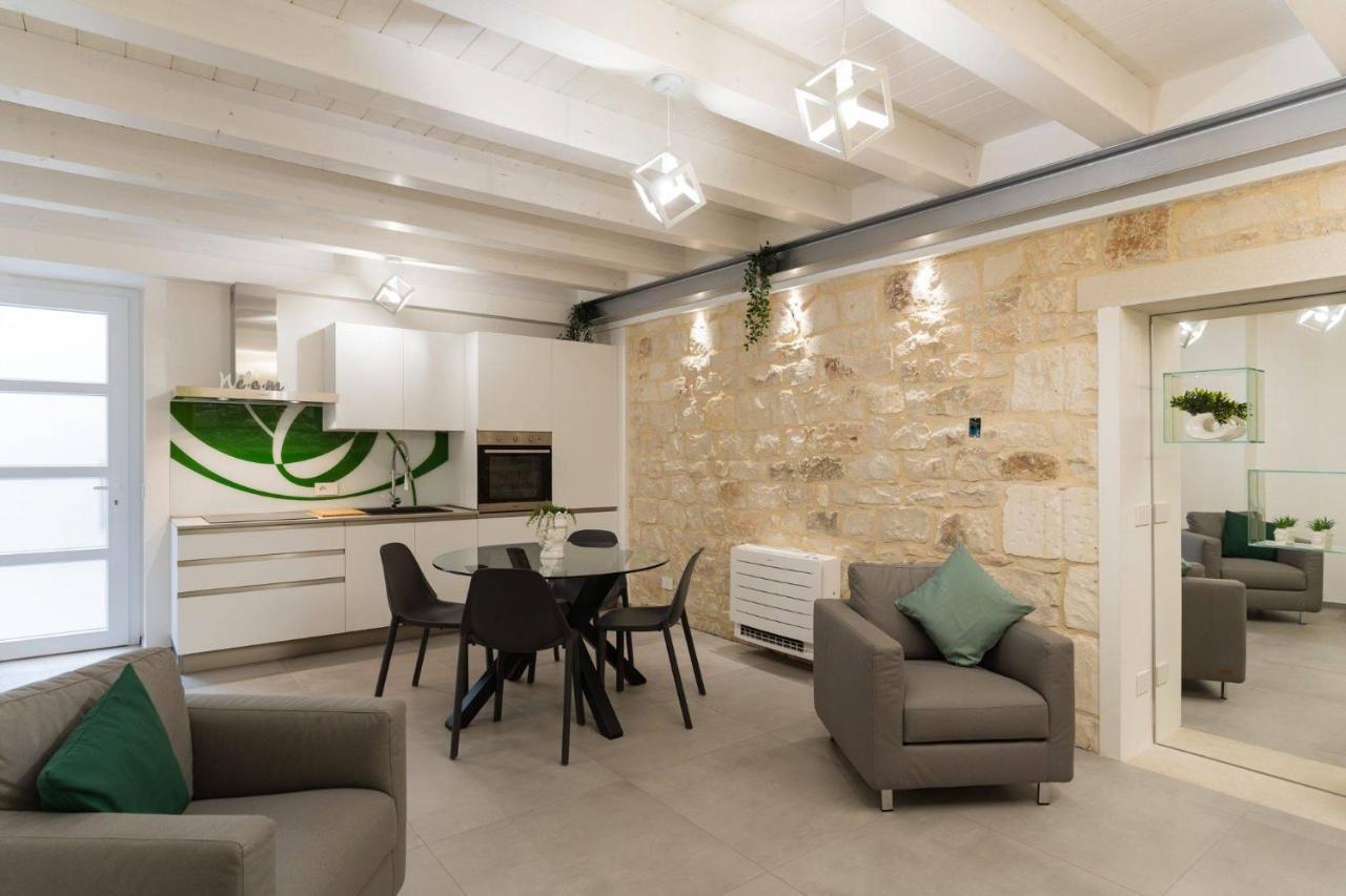 Lovely Modern Apartment Модика Экстерьер фото