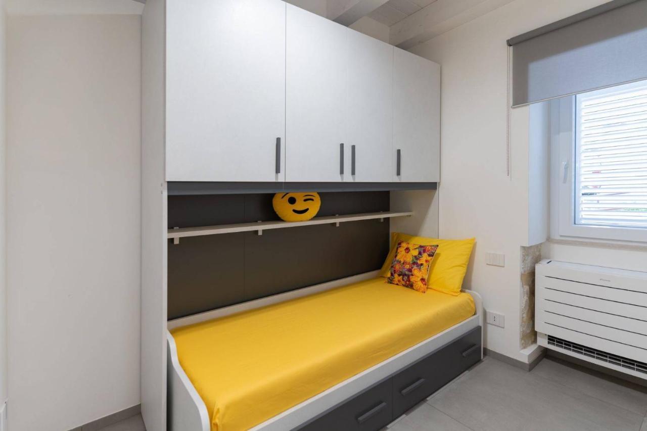 Lovely Modern Apartment Модика Экстерьер фото